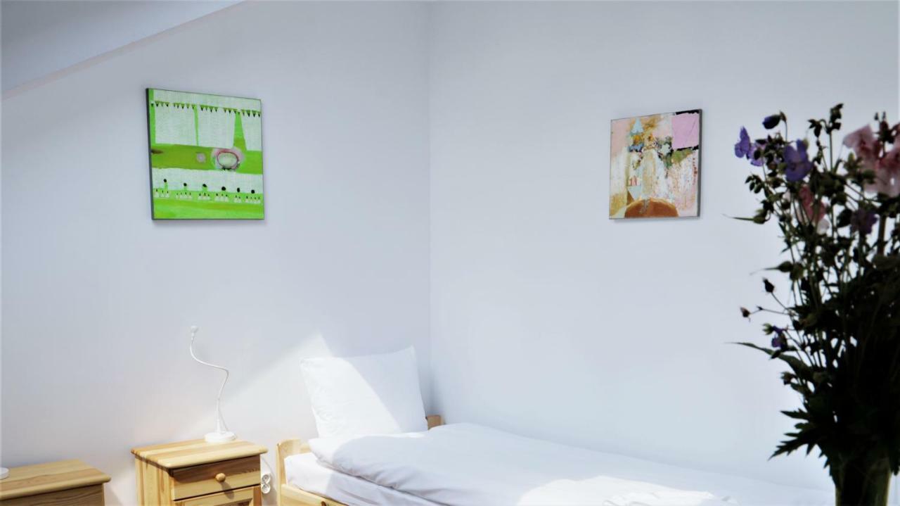 Artrooms Pokoje Goscinne Krosno Luaran gambar