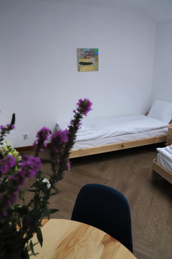 Artrooms Pokoje Goscinne Krosno Luaran gambar